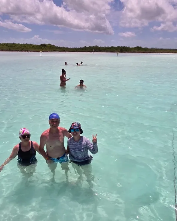 Turquoise lagoon landscape in Bacalar
